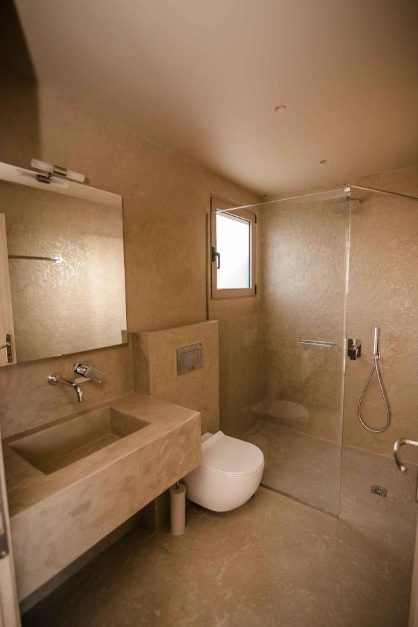 Mani Luxury Suites And Studios In Gytheio With Private Pools Buitenkant foto