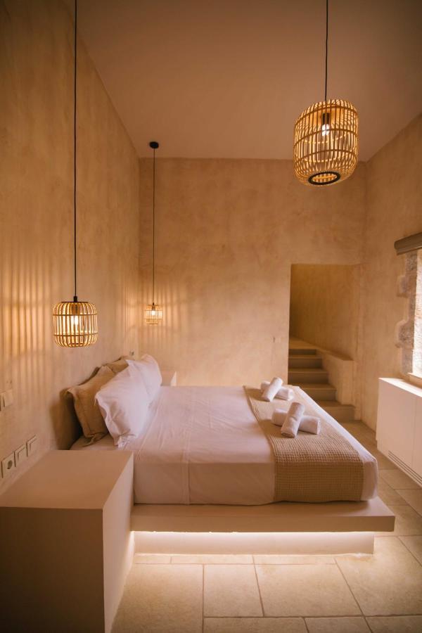 Mani Luxury Suites And Studios In Gytheio With Private Pools Buitenkant foto
