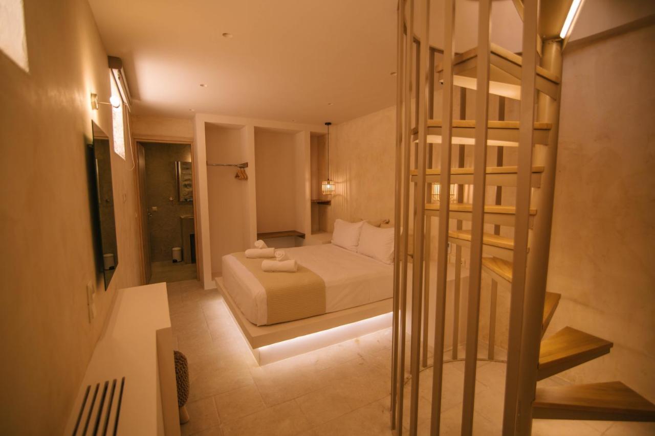 Mani Luxury Suites And Studios In Gytheio With Private Pools Buitenkant foto
